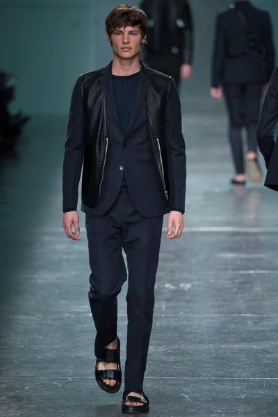 Look 41